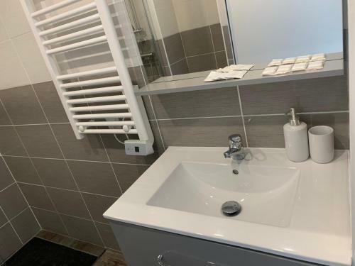 Apartamento Sublime Studio Au C?ur Historique De Fr�jus