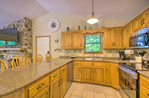 Lakefront Eldon Home With Private Boat Dock!