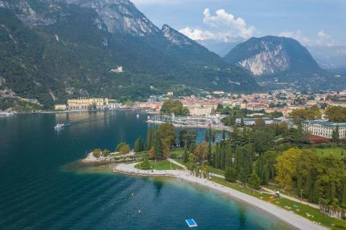 Elena Apartment - Happy Rentals