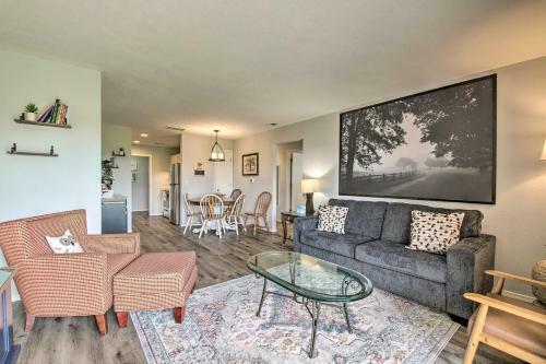 Apartamento Cheerful Condo Patio, 2 Mi To Branson Strip!