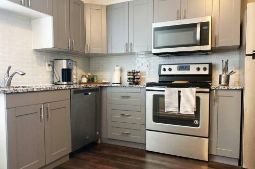 Apartamento Cozy & Comfy Suite 10 Min From Downtown
