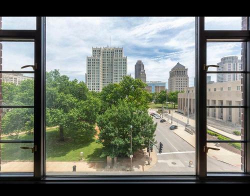 Apartamento Modern 2bd In The Heart Of Dwtwn Stl