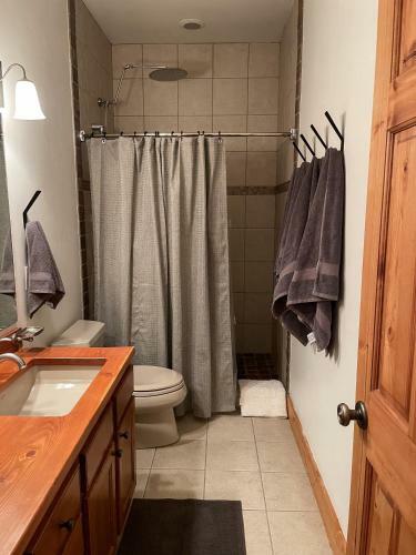New Listing! Spectacular Big Sky Cabin
