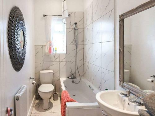 Mirror Apartment
