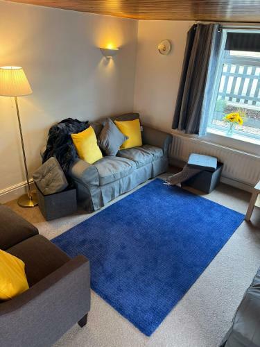 Hostal Beautiful Holiday Cottage With 2 Bedrooms.