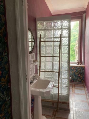 Hostal Suite � Ganges Oncle Georges