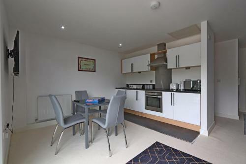 Modern Apartment Sleeps 3 - Apt Close To City Ctr