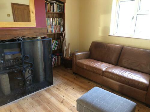 4 Bedroom House Walking Distance To Silverstone C