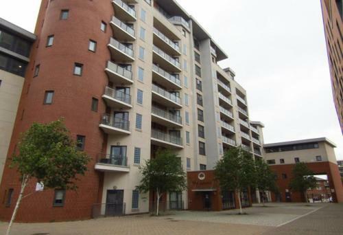Charming 2-bed Apartment In Slough