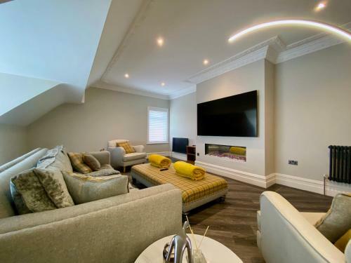 Exclusive Two Bedroom Apartment