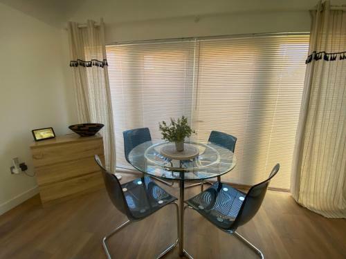 Little Lodge - Beautiful Modern Open Plan Lodge