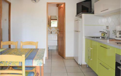 Two-bedroom Holiday Home In Gordes