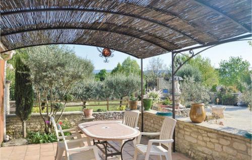 Two-bedroom Holiday Home In Gordes