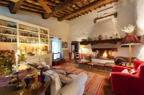 Villa Aceroncina