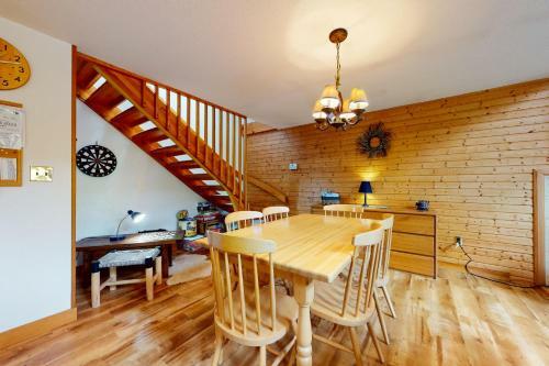 Sunbrook Chalet
