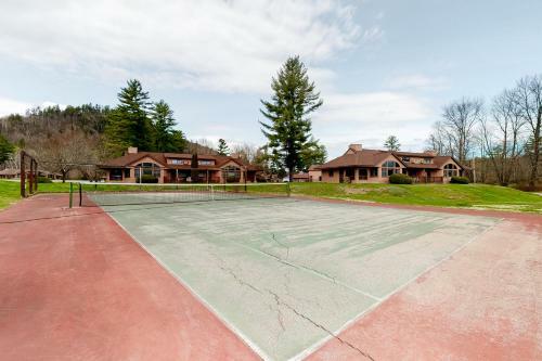 White Mountain Retreats