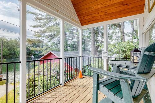 Lake Winnisquam Retreats