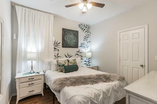 Tropical Home Llc Home