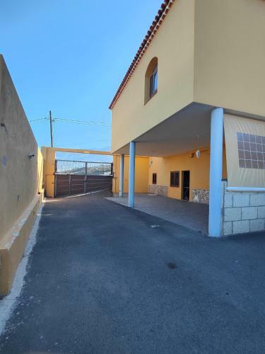Casa En Las Cuevecitas Con Vistas Y Piscina