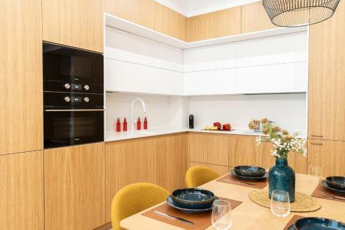 Royal Beach Apartment - Sshousing