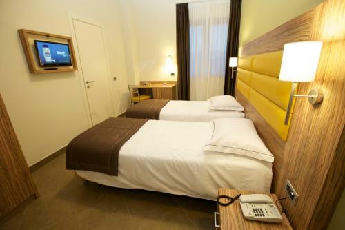Giga Hotel