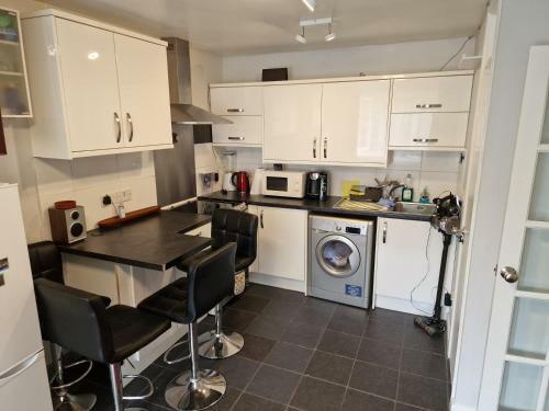 Stunning 1-bed Apartment In Newton Abbot