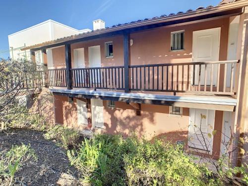 Rental 2 Rooms In Grimaud