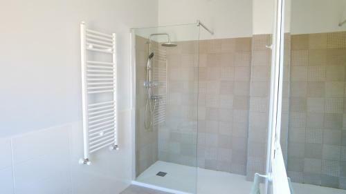 Hostal Sof�ta - Rooms & Apartment