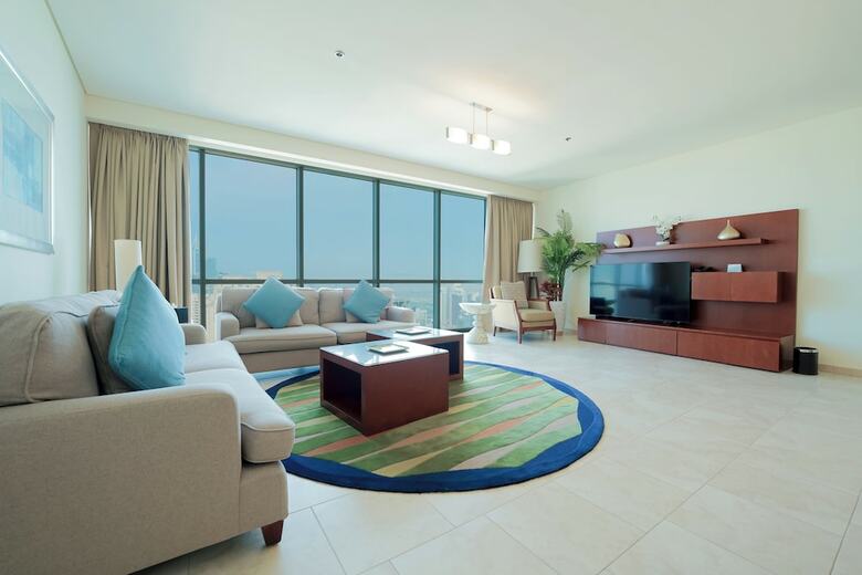 Hotel Oasis Beach Tower