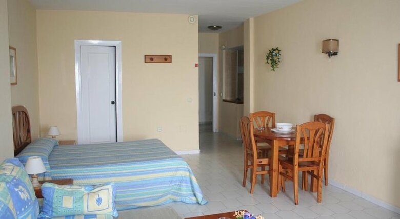 Apartamento Benal Beach