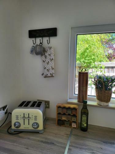 The Apple And Plum Cottage Studio Apartment New