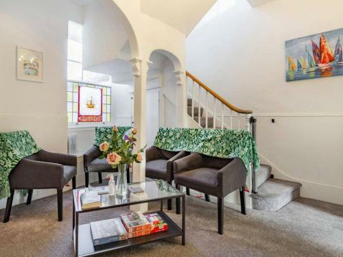 Lovely Villa 3 King 1 Double 1 Double Sofa 1 Bunk