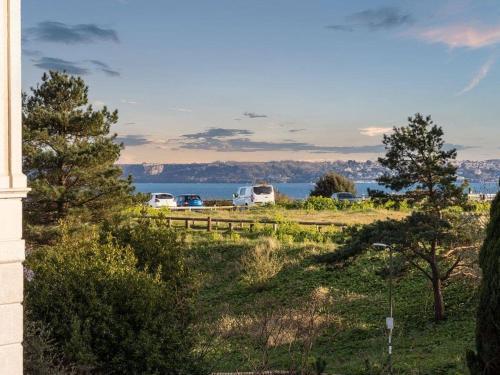Rutland Heights