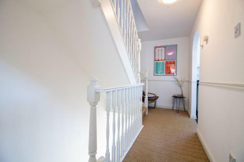 Laurels- 3-beds, Parking, Short Walk To Beach