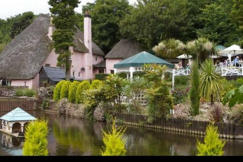 Lovely Stunning 2-bed Cottage In Torquay