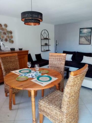 Petite Maison Chaleureuse