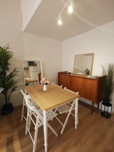Apartamento Cosy Duplex For 4 In Giens With Parking