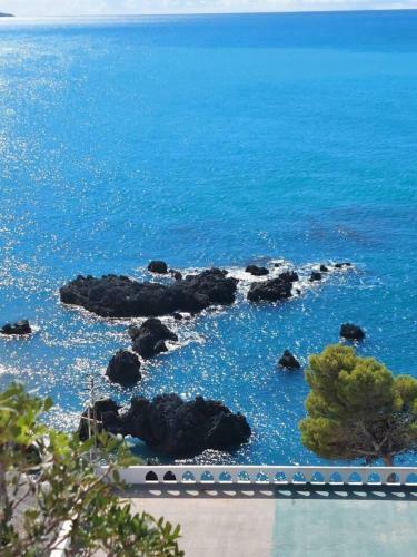 Impeccable 1-bed Apartment In Scalea