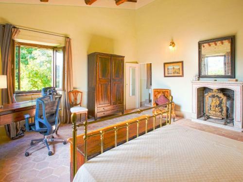 Vintage Villa In Sermugnano With Infinity Pool