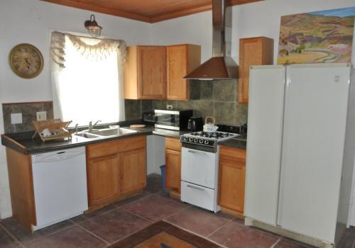 Posada Inn At The L C Ranch