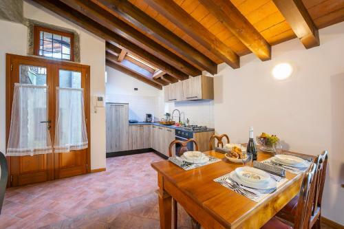 Il Borghetto The Country Court River - Happy Rentals