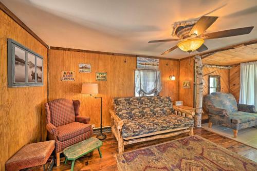 Rustic Caroga Lake Retreat Fish, Hike And Ski!