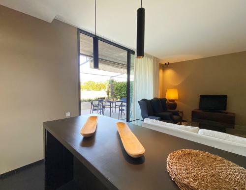 Apartamento Stunning Views In Golf Emporda