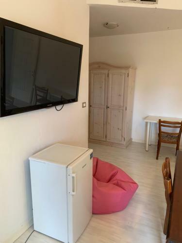 Milk & Honey Apartment