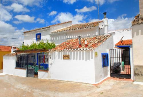 Casa Cueva Alegr�a