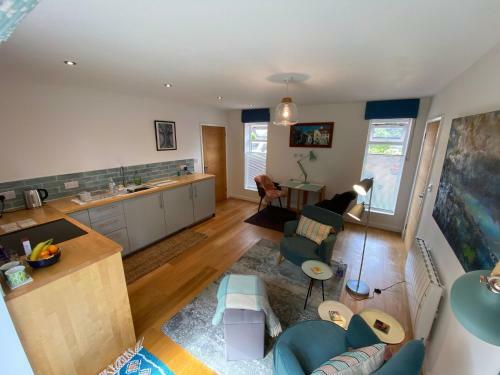 Self-contained, Ground Floor Apartment With Parking And Patio