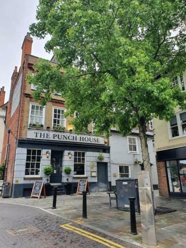 Grade I Listed Luxury Apartment In Hertfordshire