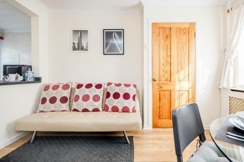 Mpl Apartments - Woodside House By Harry Potter Studios