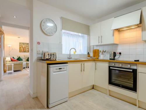 Summer Lodge 21 - Uk30631