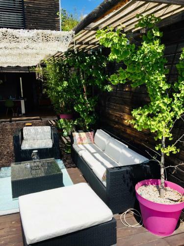 Villa En Bois Avec Piscine- Golf de Montpellier